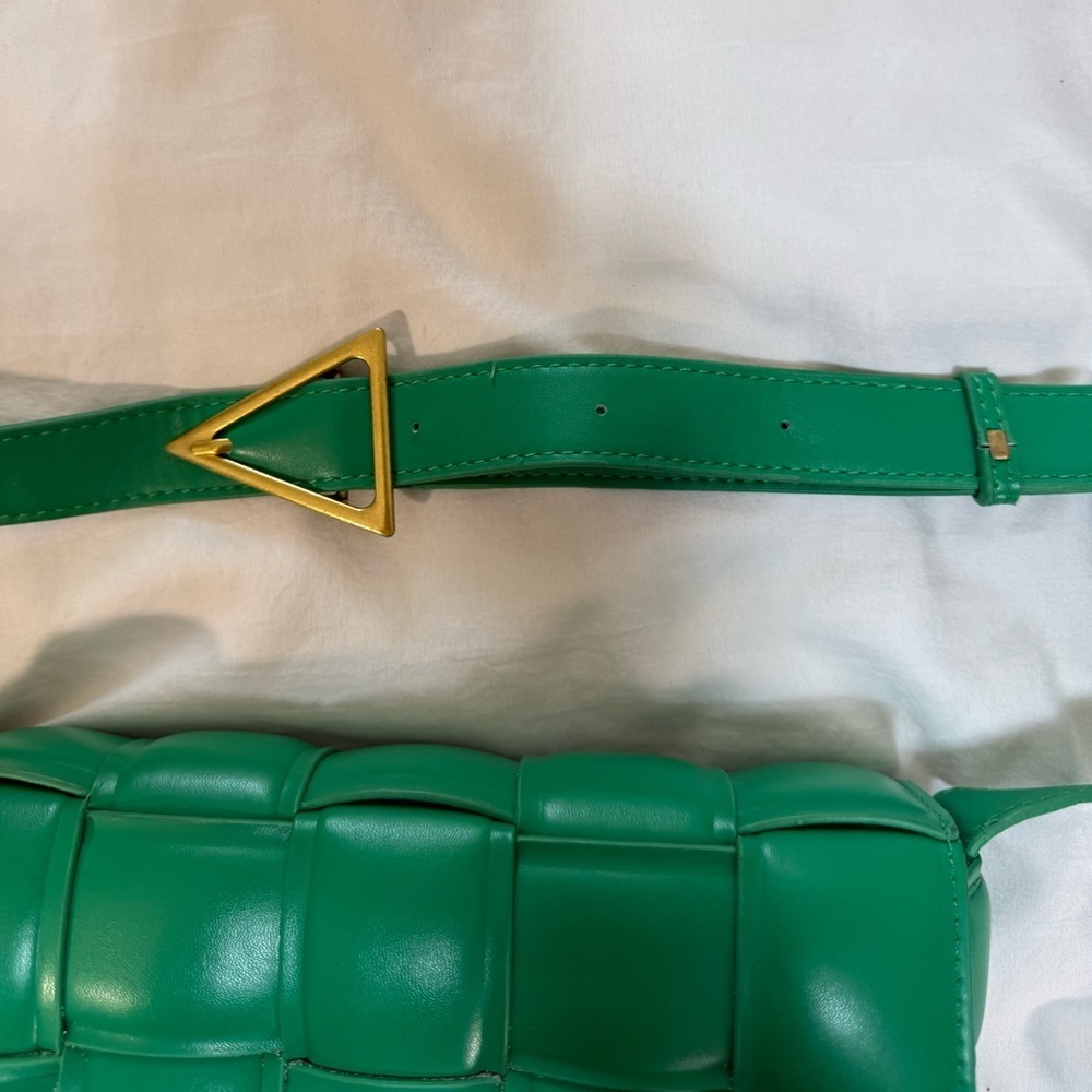 Green Woven Leather Shoulder Bag with Gold Accents - Picture 7 of 11